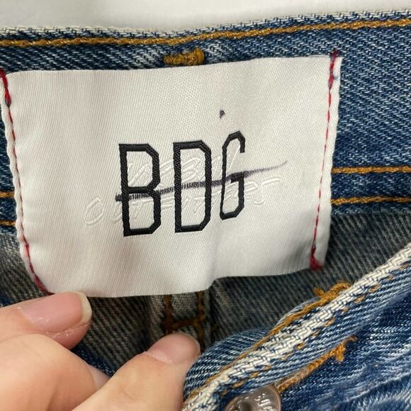 NWT Urban Outfitters BDG Dad Slim Tapered Fit Patched sz. 29/30 - Picture 7 of 13